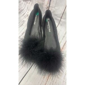 Kenneth Cole New York Womens Black Feather Accent‎ Ballet Flats